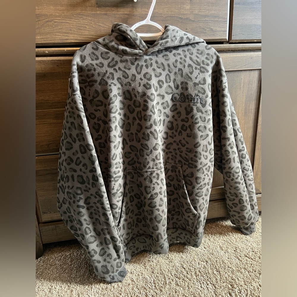 Comfrt Gray Leopard Print Hoodie